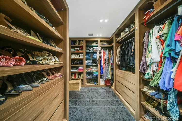 Residences at Vizcaya #504 image #9