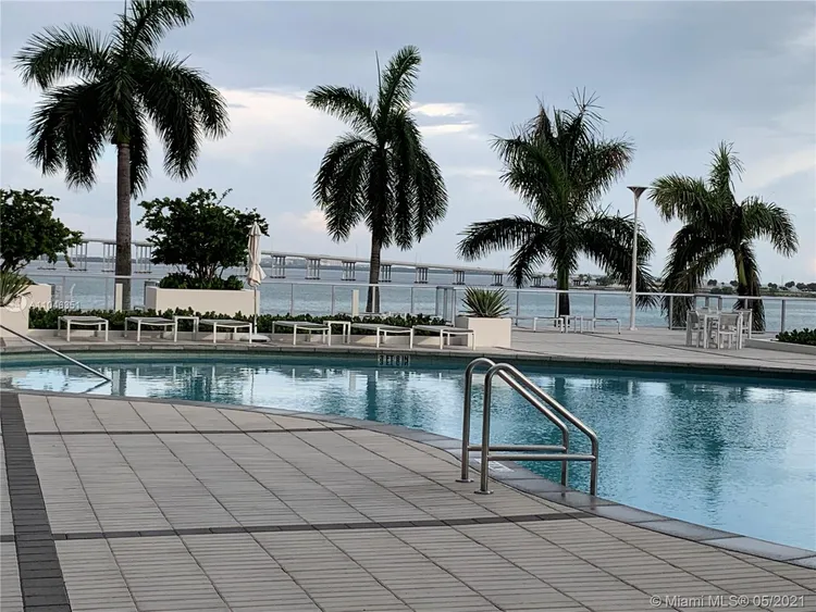 The Palace Condo #B3804 image #8