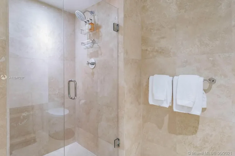 1 Hotel & Homes #1412 image #13