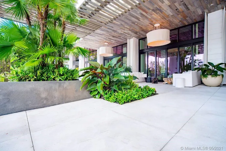 1 Hotel & Homes #1412 image #23