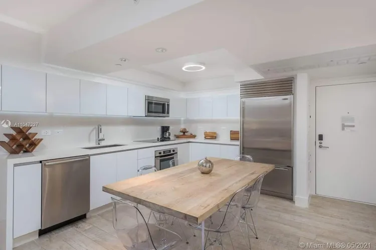 1 Hotel & Homes #1412 image #8