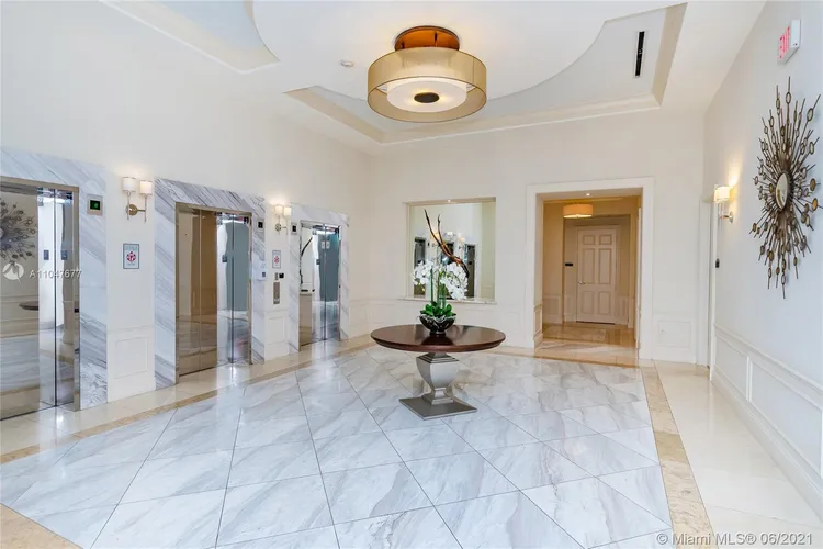 1300 Ponce #702 image #23