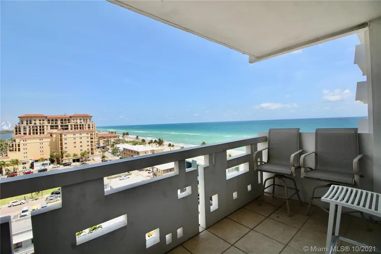 Hollywood Towers #1005 image #29