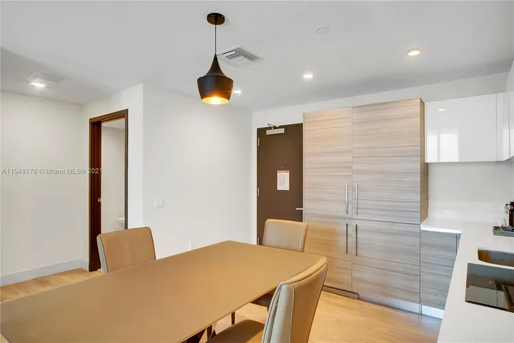 Costa Hollywood #S317 image #17