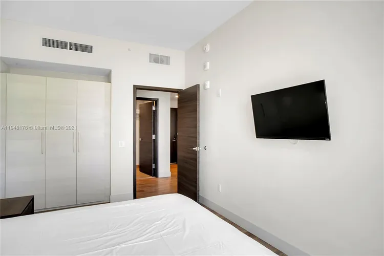 Costa Hollywood #S317 image #22