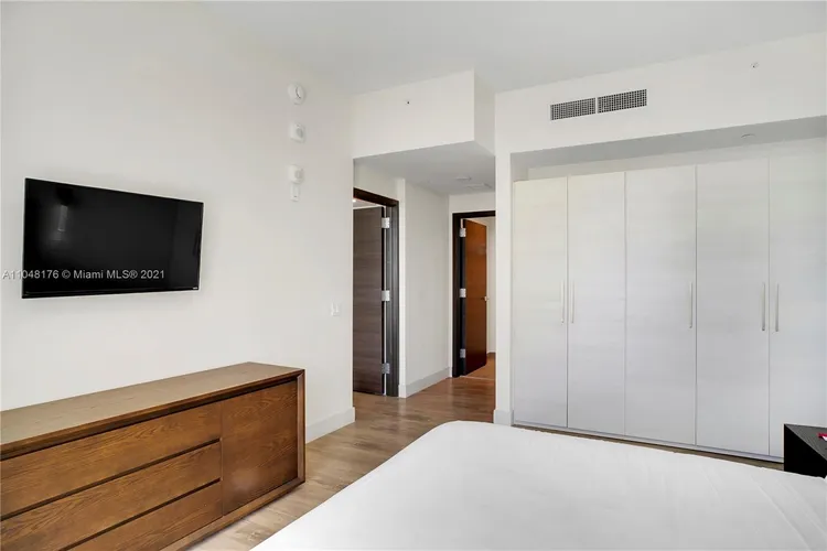 Costa Hollywood #S317 image #23