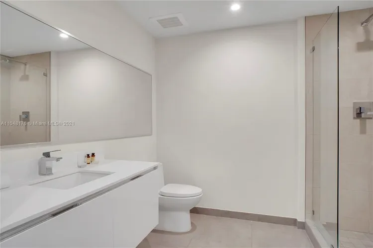 Costa Hollywood #S317 image #24