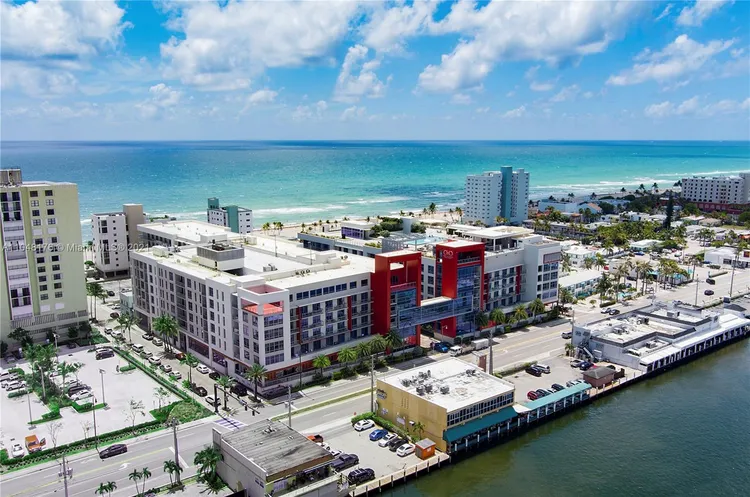 Costa Hollywood #S317 image #6