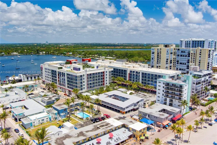 Costa Hollywood #S317 image #7