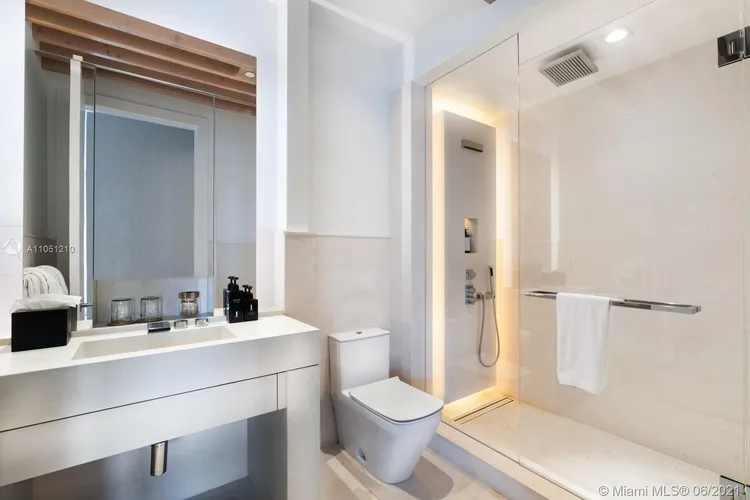 1 Hotel & Homes #PH-1620 image #15