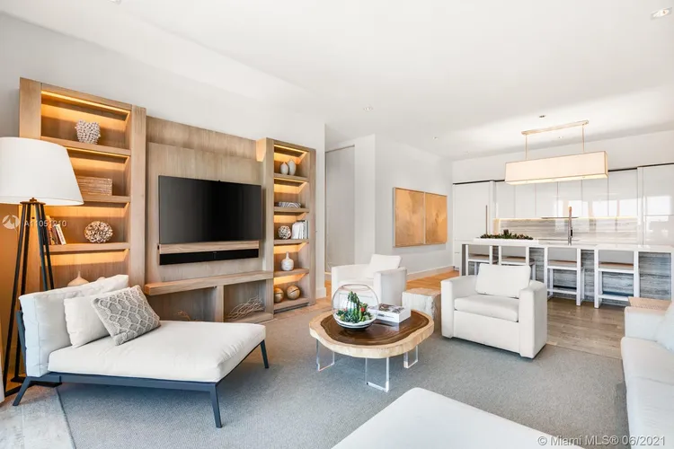 1 Hotel & Homes #PH-1620 image #18