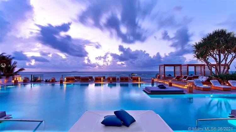 1 Hotel & Homes #PH-1620 image #29