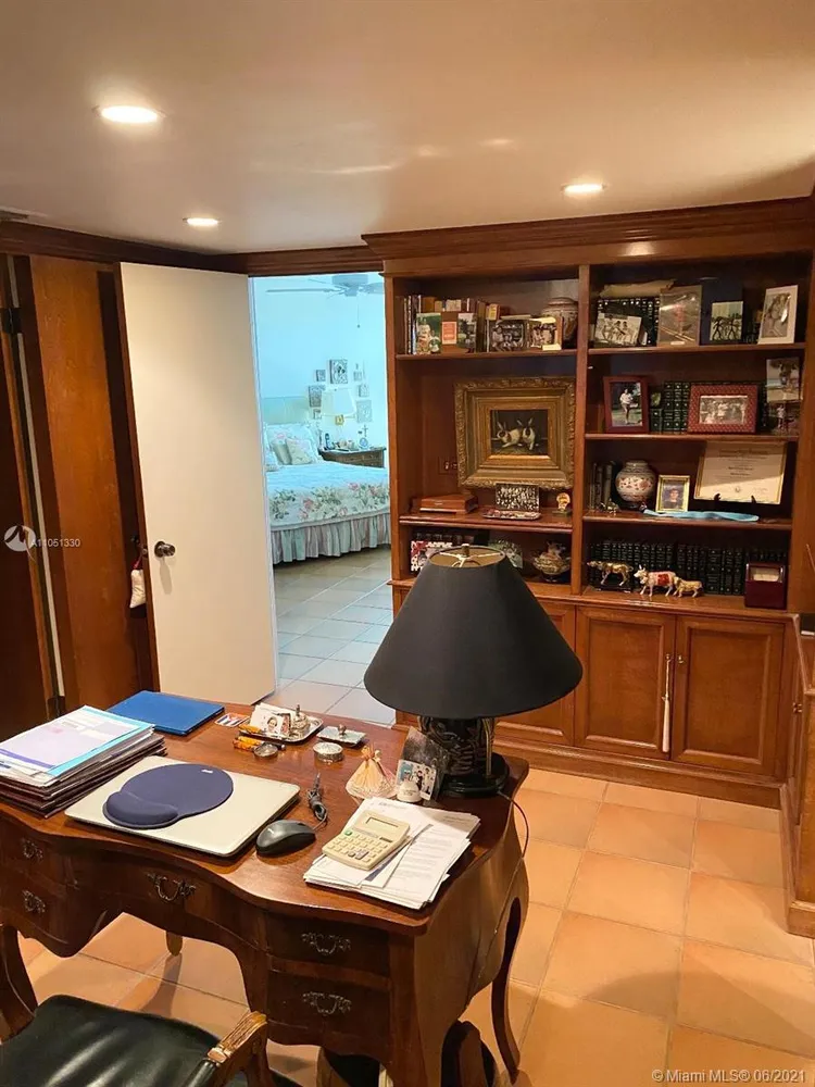 Towers of Key Biscayne #C505 image #13