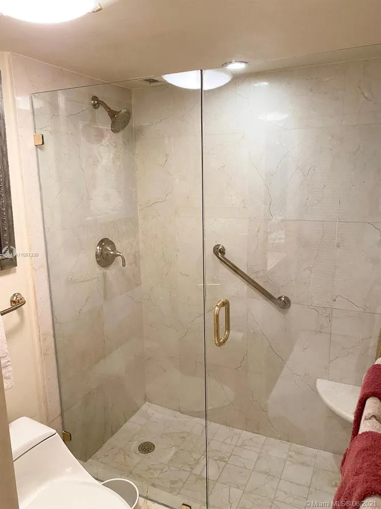 Towers of Key Biscayne #C505 image #17