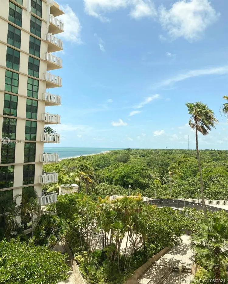 Towers of Key Biscayne #C505 image #21