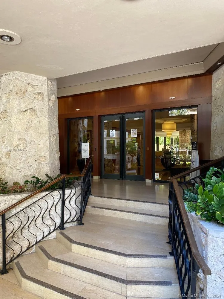 Towers of Key Biscayne #C505 image #26