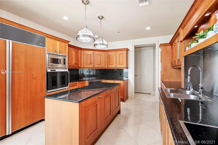 Porto Vita North Tower #1804 image #16