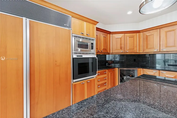 Porto Vita North Tower #1804 image #17