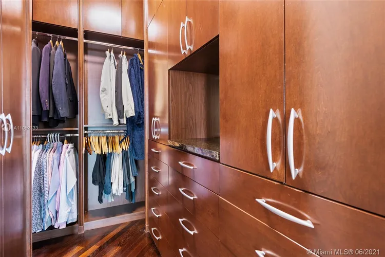 Porto Vita North Tower #1804 image #31