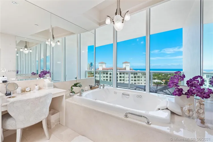 Porto Vita North Tower #1804 image #35