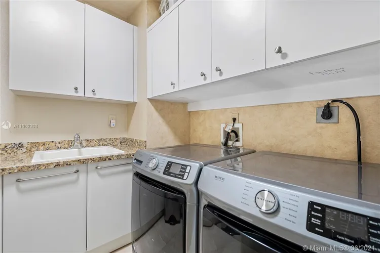 Porto Vita North Tower #1804 image #44