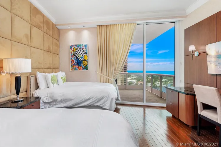 Porto Vita North Tower #1804 image #46