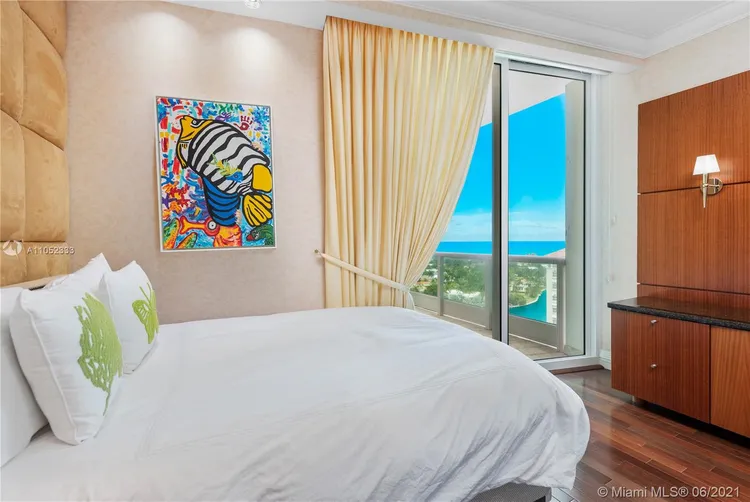 Porto Vita North Tower #1804 image #49