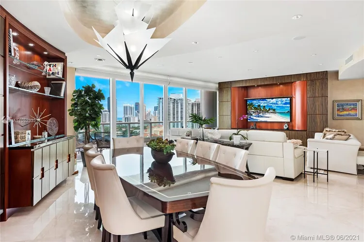 Porto Vita North Tower #1804 image #6