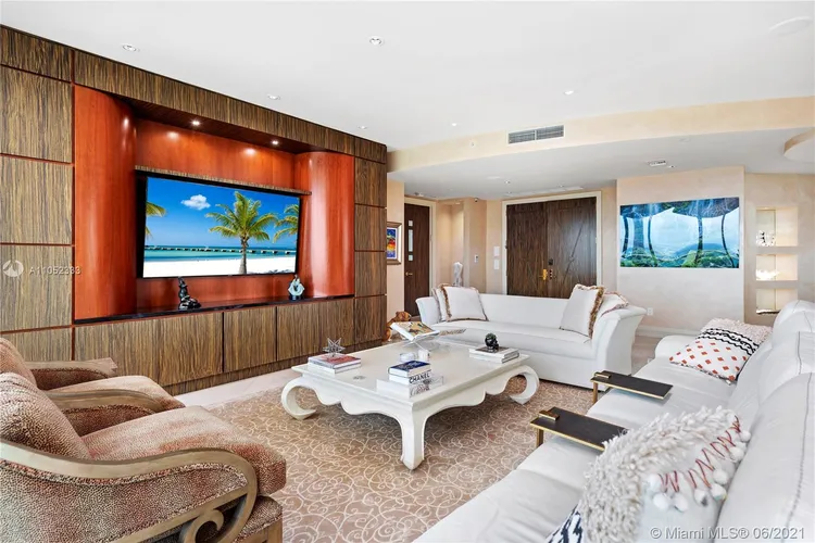 Porto Vita North Tower #1804 image #7