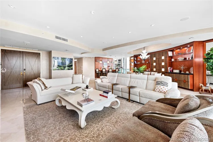 Porto Vita North Tower #1804 image #9