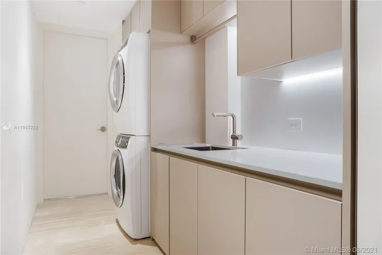 The Surf Club Four Seasons Hotel And Residences #S-309 image #41