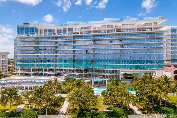 The Surf Club Four Seasons Hotel And Residences #S-309 image #43