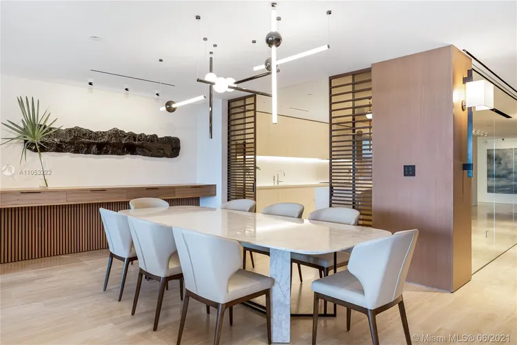 The Surf Club Four Seasons Hotel And Residences #S-309 image #8