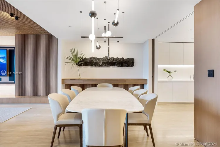 The Surf Club Four Seasons Hotel And Residences #S-309 image #9