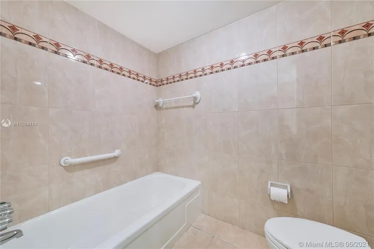 Trafalgar Towers #505 image #19