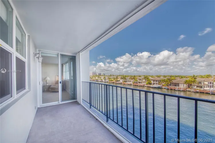 Trafalgar Towers #505 image #23