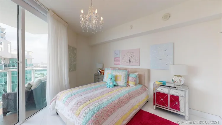 St. Tropez Sunny Isles Beach #2-UPH2 image #11