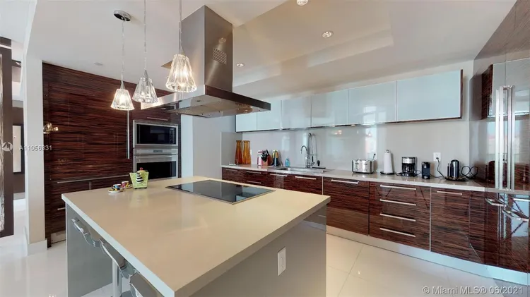 St. Tropez Sunny Isles Beach #2-UPH2 image #17