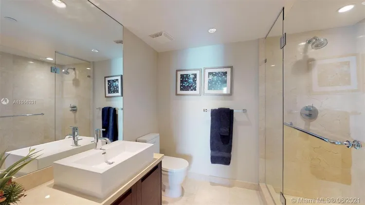 St. Tropez Sunny Isles Beach #2-UPH2 image #21