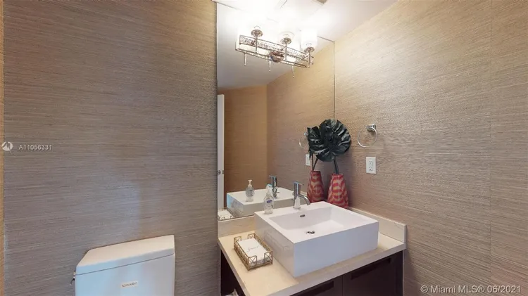 St. Tropez Sunny Isles Beach #2-UPH2 image #25