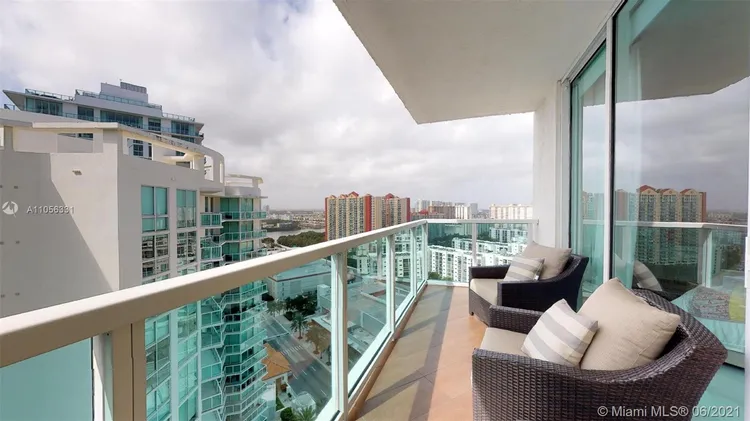 St. Tropez Sunny Isles Beach #2-UPH2 image #26