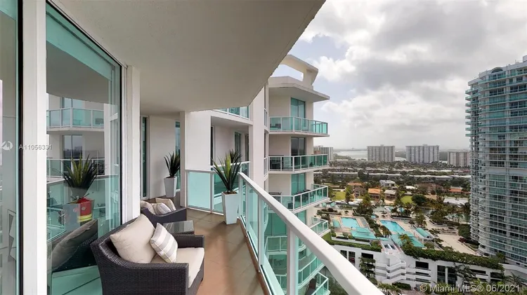 St. Tropez Sunny Isles Beach #2-UPH2 image #28