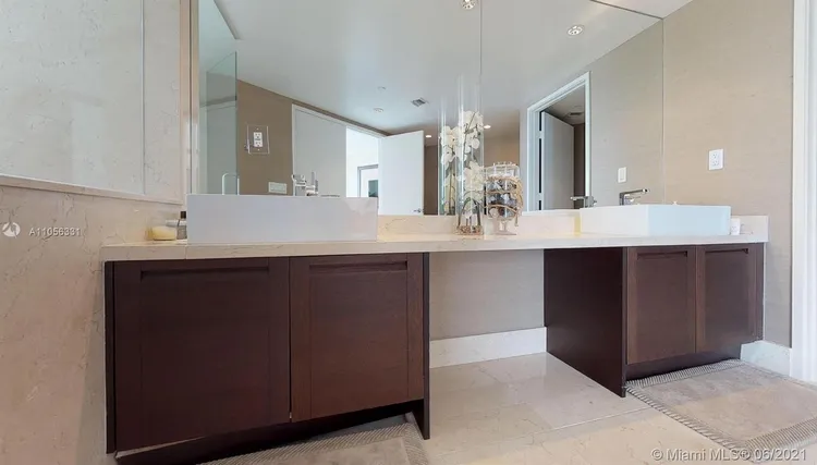 St. Tropez Sunny Isles Beach #2-UPH2 image #8