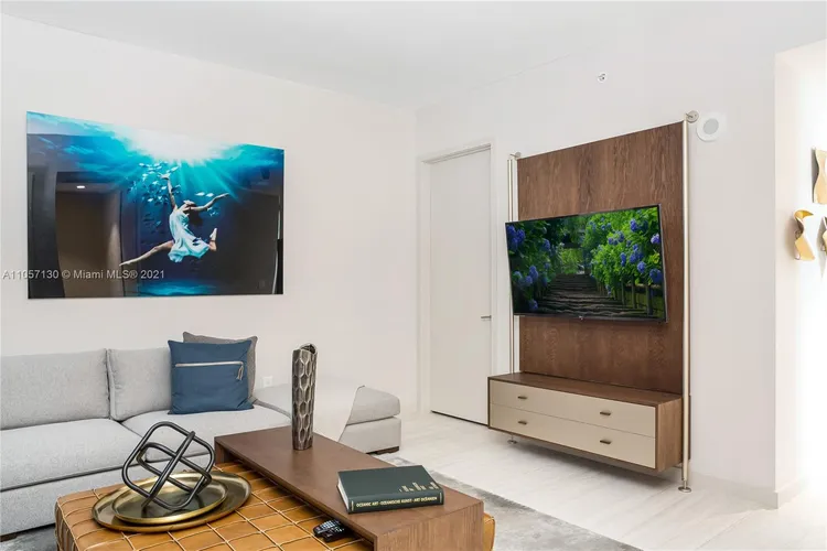 Paramount Miami Worldcenter #PH-5201 image #13