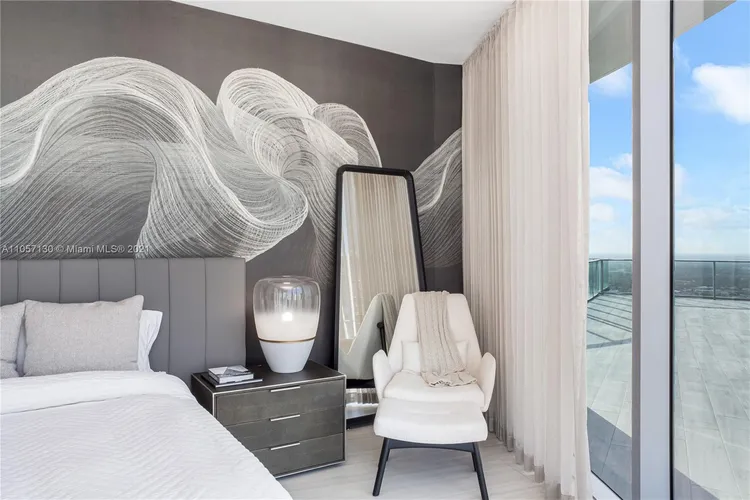 Paramount Miami Worldcenter #PH-5201 image #17