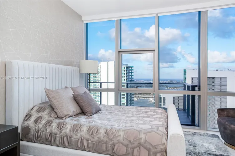 Paramount Miami Worldcenter #PH-5201 image #37