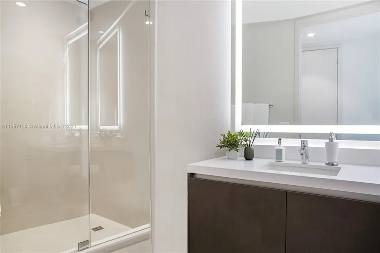 Paramount Miami Worldcenter #PH-5201 image #40