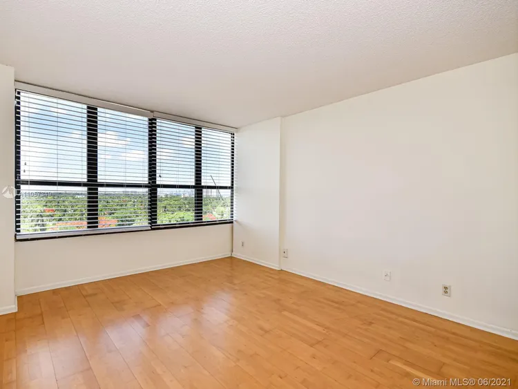 Palm Bay Yacht Club #908 image #12