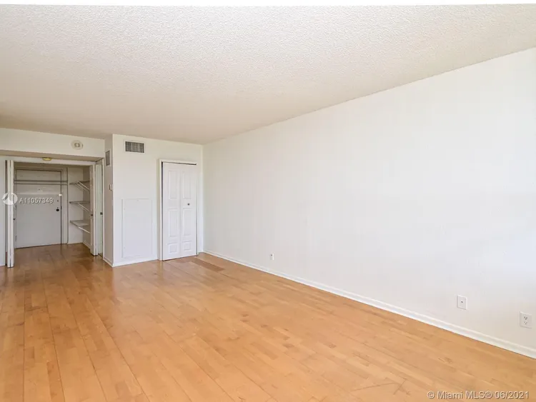 Palm Bay Yacht Club #908 image #8