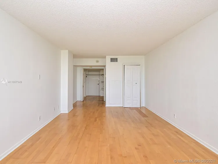 Palm Bay Yacht Club #908 image #9